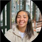 Soy profesora de inglés con más de 5 años de experiencia en institutos privados, en clases a empresas y en clases privadas.